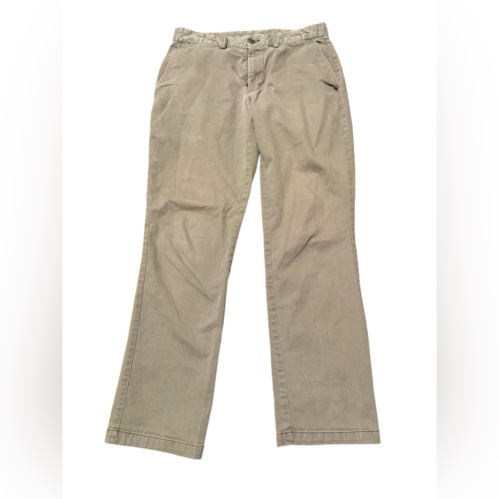 Old Navy straight leg chinos in dark khaki. Size 30x30. GUC